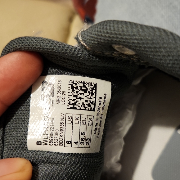 NEW BALANCE Sneakers - Picture 9 of 9